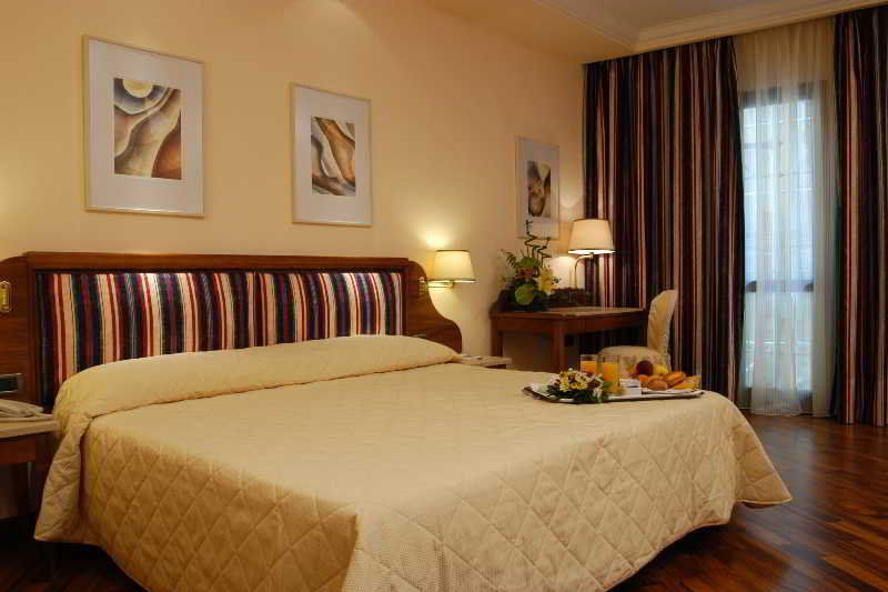 Hotel Laurus Al Duomo Florencia
